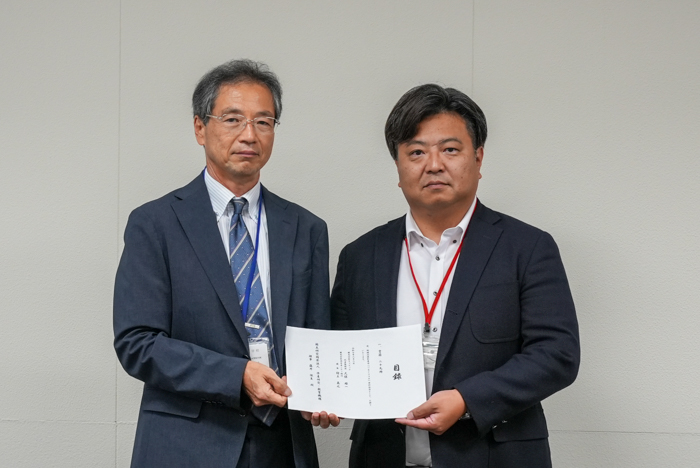 寄贈式の様子