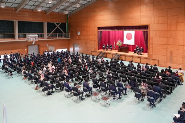 卒業式・修了式の様子