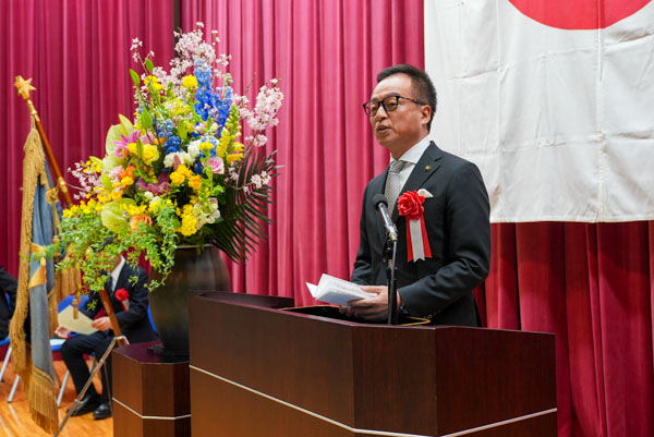 祝辞を述べる前田 晋太郎下関市長