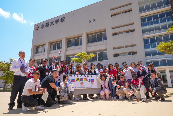 学校見学の様子